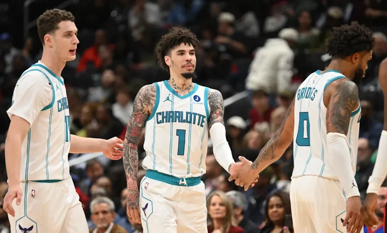 Hornets switch up starting five again, hoping for an offensive boost