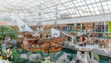 How to Spend 24 Hours at West Edmonton Mall