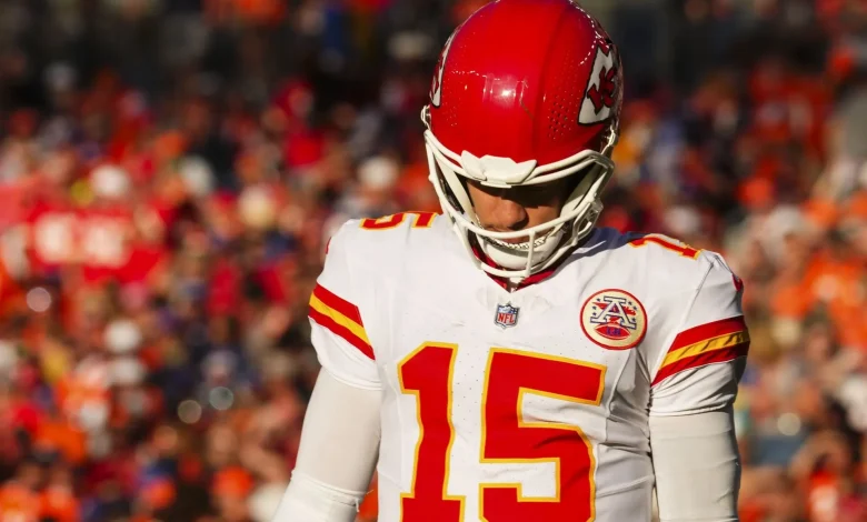 "Huge loss for Patrick Mahomes": NFL fans take dig at Chiefs after referee suffers devastating injury during Bills vs. Texans