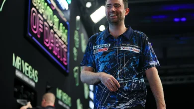 Humphries and Price advance to set up tantalising semi-final clash