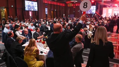 'I nearly wet my pants' - bookmaker accepts $500,000 bet on Al Riffa at an eve-of-Melbourne Cup lunch