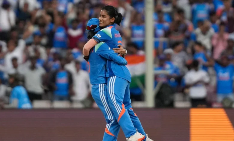 IND vs SA Women's World Cup 2025 Final: Amanjot Kaur nails a direct throw to run out Tazmin Brits