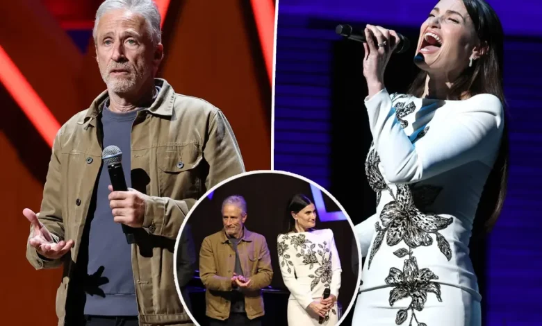 Idina Menzel and Jon Stewart recreate infamous ‘Adele Dazeem’ moment