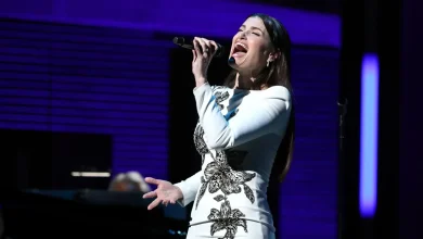 Idina Menzel sings hilarious song about infamous Adele Dazeem Oscars incident