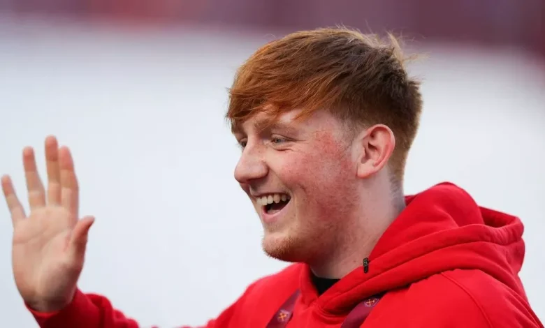 I'm A Celeb star shares heartbreaking news he received in the middle of live stream