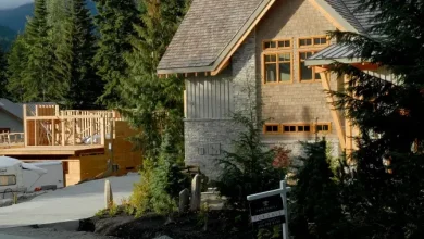 In Canada’s ski towns, ‘Buy Canadian’ appears to be boosting real estate - National