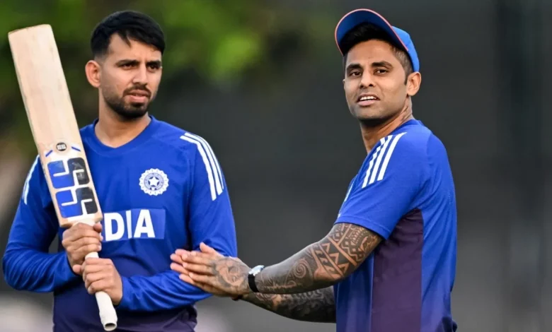 India elect to bowl, make three changes, Maxwell not yet fit