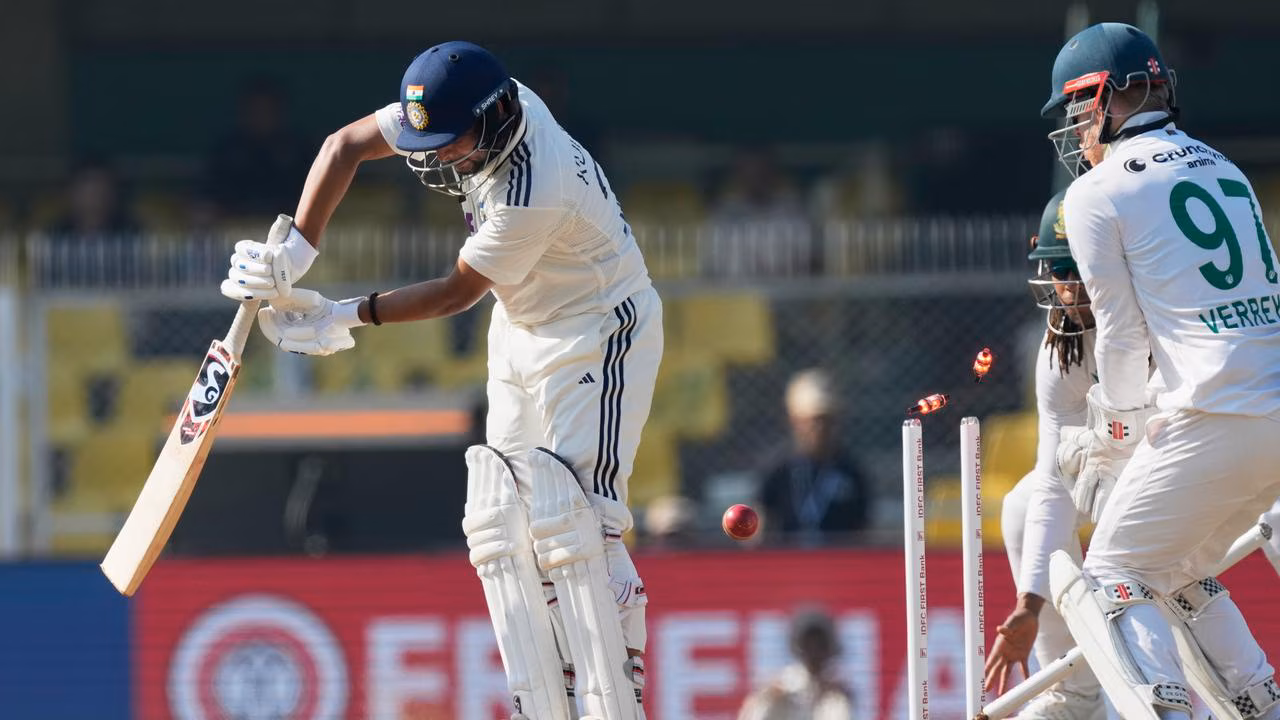 India on brink of home whitewash after top-order collapse in South Africa survival bid — LIVE