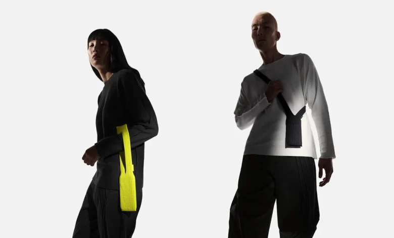 Introducing iPhone Pocket: a beautiful way to wear and carry iPhone