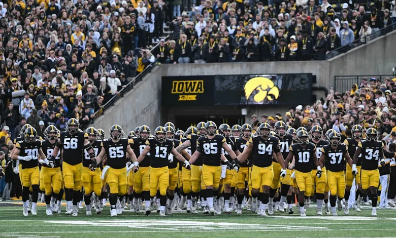 Iowa Hawkeyes vs Michigan State Spartans Fan Discussion