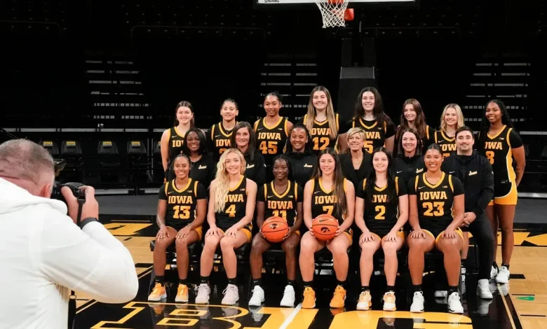 Iowa women's basketball duo named to Wooden Award Watch List