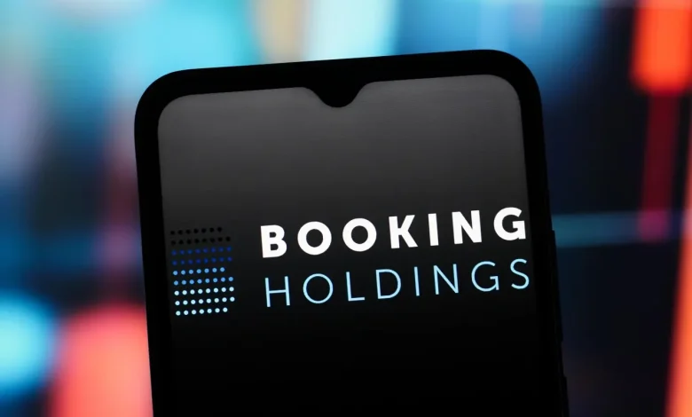 Is BKNG Stock About To Reverse?