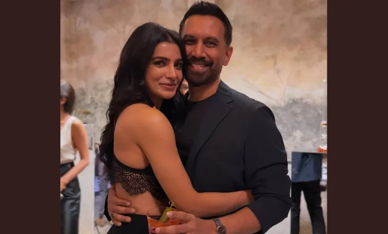 Is it official? Samantha's new cosy photo with Raj Nidimoru draws Insta curiosity