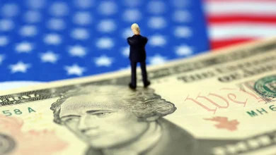 Is the US dollar's dominance under threat? The euro's attempt to break through 1.1600 has failed; tonight’s congressional vote will be decisive!