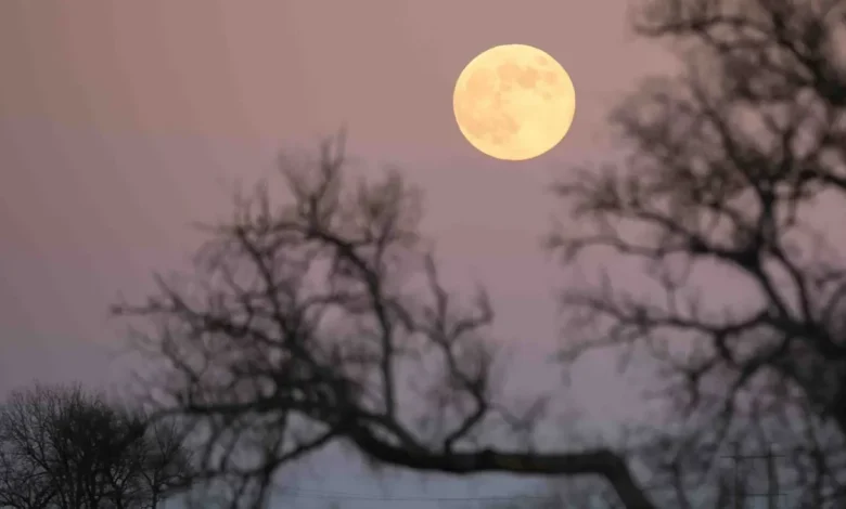 Is the moon full tonight? When to see the largest 'supermoon'