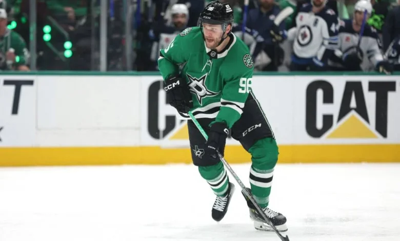 Islanders katkaisi Dallasin voittosarjan – Rantanen kuittasi tappiosta syöttöpisteen ja pelirangaistuksen