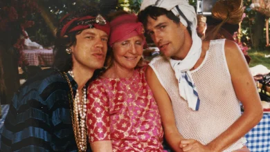 Items from the collection of Lady Glenconner are going under the hammer, including a nine-carat gold Cartier box gifted to her by Elizabeth II