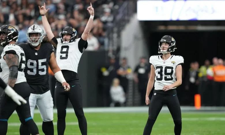 Jags' Little sets NFL record with 68-yard FG