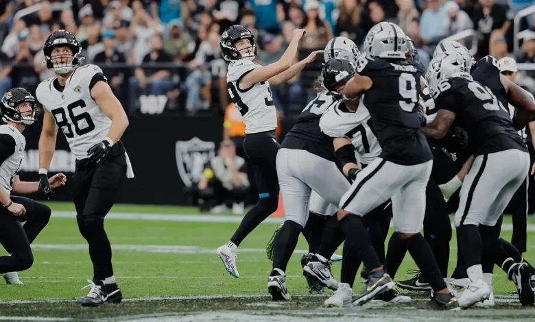 Jaguars kicker breaks NFL record for longest made field goal