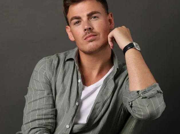 James Blake: Filmmaker says ‘the manosphere’ is making money by exploiting vulnerable men