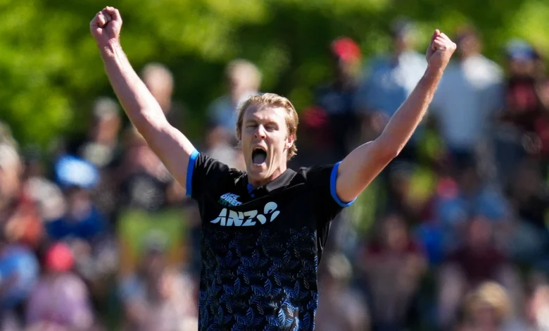 Jamieson holds his nerve to drive Kiwis to T20 series lead