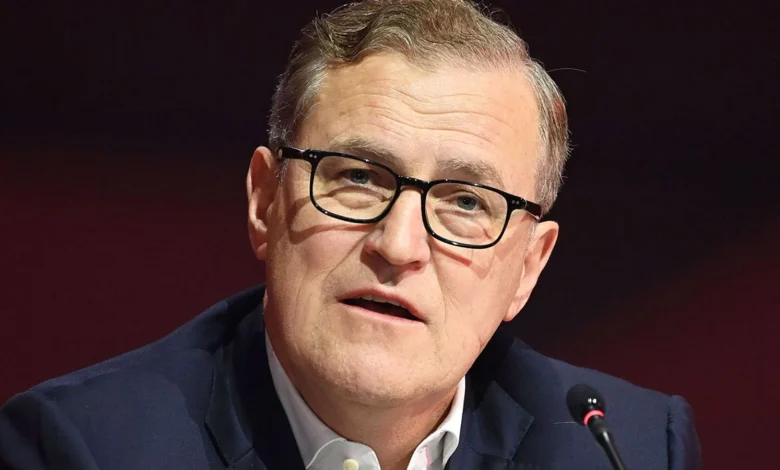 Jan-Christian Dreesen kritisiert die Pariser Polizeipräfektur vor Bayerns CL-Spiel