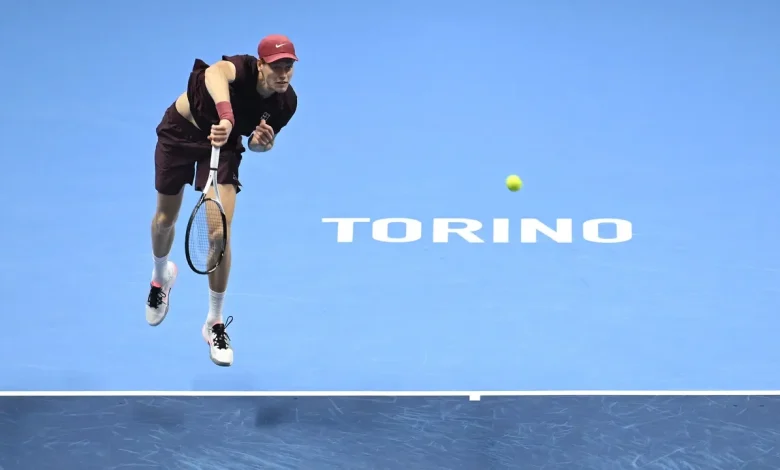 Jannik Sinner, in semifinale con De Minaur: alla ricerca del servizio perfetto