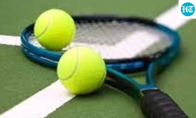 Jannik Sinner seals semifinal spot at ATP Finals with win over Alexander Zverev | Tennis News