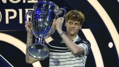 Jannik Sinner sorpassa Alcaraz e torna nº 1 del mondo, ma solo per una settimana: l'azzurro sarà re a fine 2025 se...