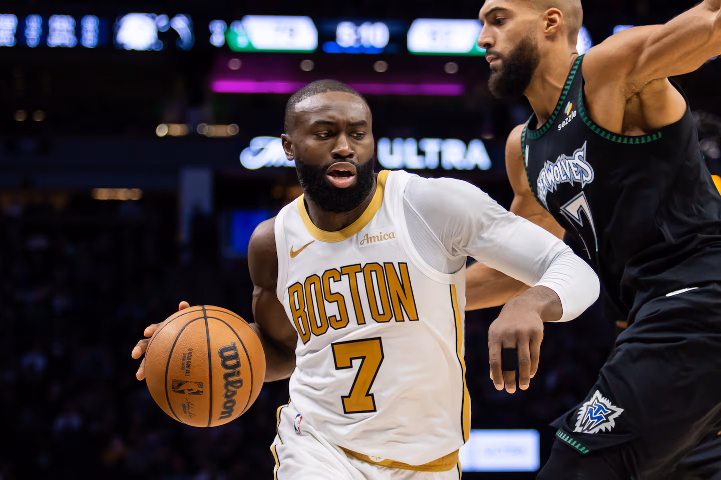 Jaylen Brown (41 points) can’t save the day as Celtics open weekend trip with loss to Timberwolves