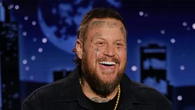 Jelly Roll Jokes His Beardless Transformation Is the Work of A.I. in New Selfie