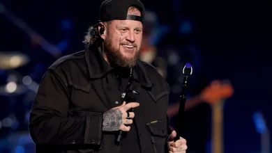 Jelly Roll calls out luxury store for treating him like he was 'going to rob that place'