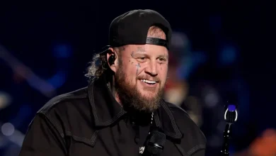 Jelly Roll shaves his beard for first time in a decade, shocks wife