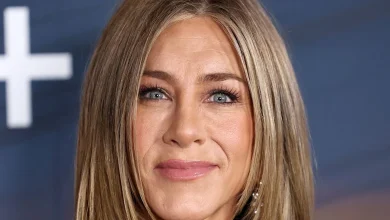 Jennifer Aniston sends fans wild as she goes official with Jim Curtis romance