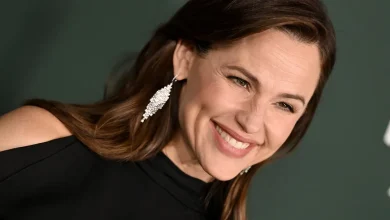 Jennifer Garner Just Went Cozy Bronde in Time for the Holidays