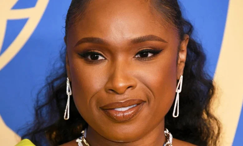 Jennifer Hudson delivers huge surprise on her talk show