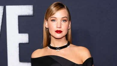 Jennifer Lawrence Praises Robert Pattinson As Not Pervy On Set