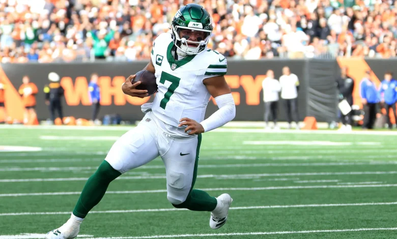 Jets QB Justin Fields Sends Strong Message to Myles Garrett & Browns Defense