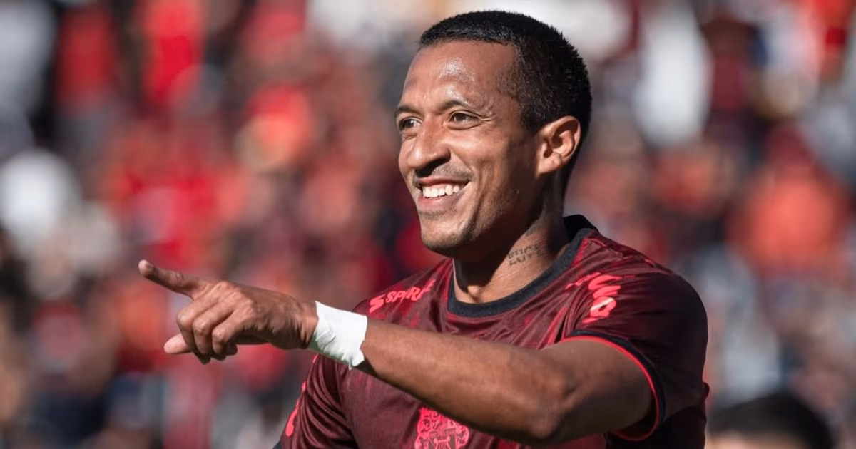 Jhonny Vidales ubica el éxito colectivo en Melgar por encima de su gran presente: “Fue un buen año, quiero cerrarlo con un torneo internacional”