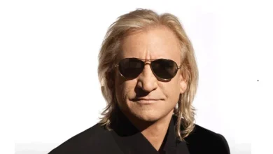 Joe Walsh will sell guitars, stage clothes and more in auction; items can be seen at Hard Rock in NYC