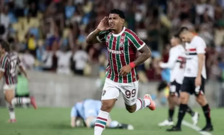 John Kennedy celebra o fim do seu jejum de gol no Fluminense