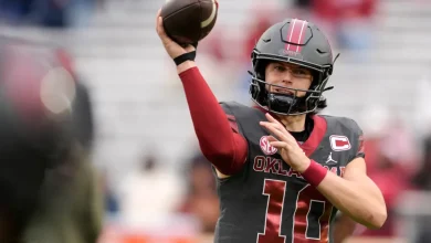 John Mateer's hand surgeon, Dr. Steven Shin, attending OU football game vs Missouri