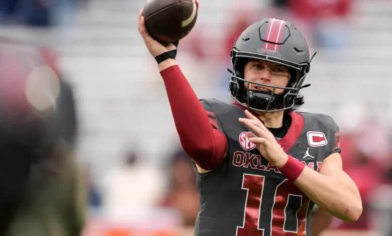 John Mateer's hand surgeon, Dr. Steven Shin, attending OU football game vs Missouri