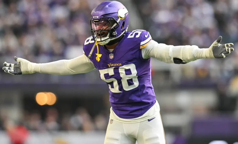 Jonathan Greenard questionable to return with shoulder injury