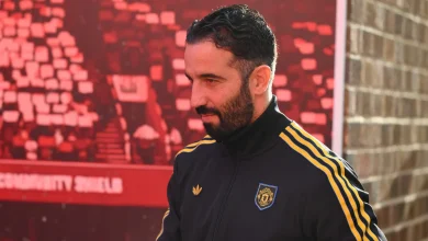 Jonny Evans explains why Ruben Amorim wants his middle centre-back to push up the pitch