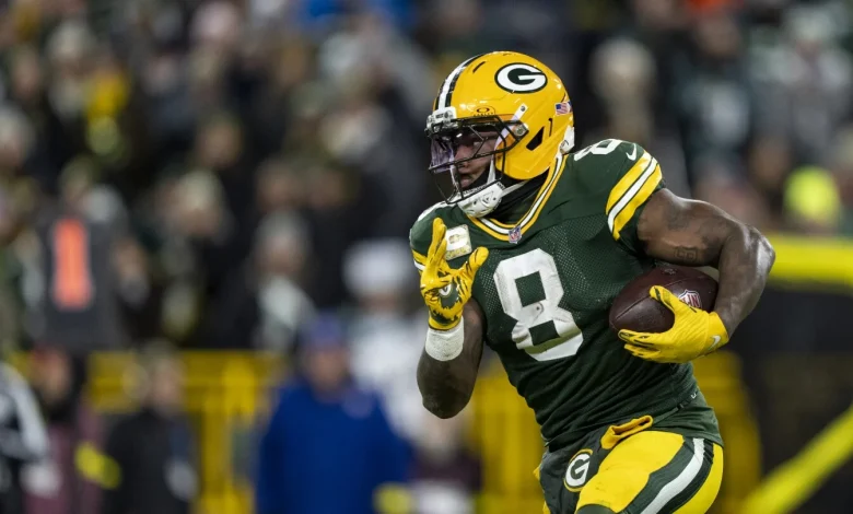 Josh Jacobs has no injury designation, Matthew Golden listed as questionable