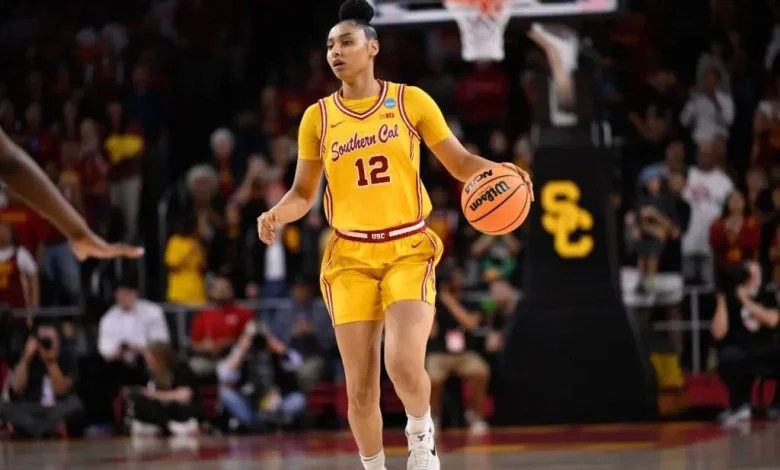 JuJu Watkins’ Absence Opens Door for Rising Star Drawing Breanna Stewart Comparisons