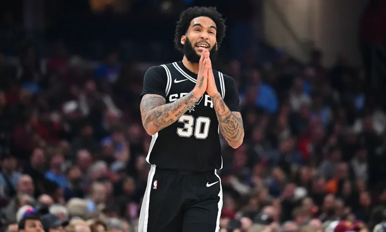 Julian Champagnie briefly remembers who the Spurs need him to be