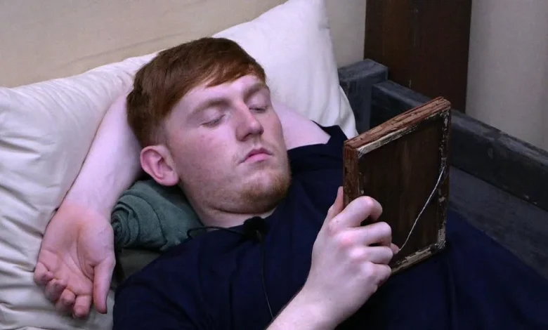 Jungle life is proving to be a bit too much for Angry Ginge as he broke down in tears... 😢 Photos: ITV/Shutterstock