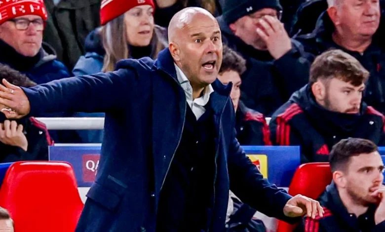 Jurgen Klopp has been where Arne Slot is now at Liverpool - but there's a difference